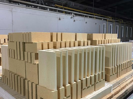 شراء Al2O3 55-70% الطوب الحار من الألومينا الطوب المخصص online manufacture